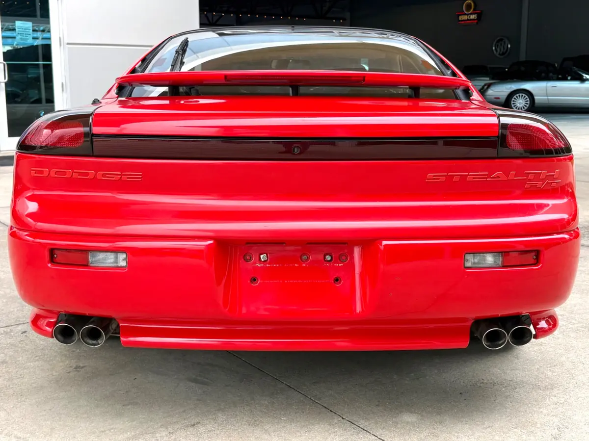 Vehicle photo 7