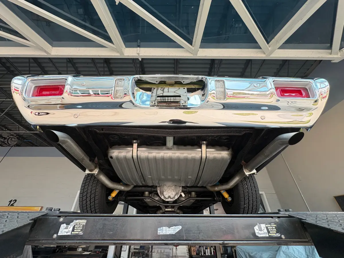 Vehicle photo 51