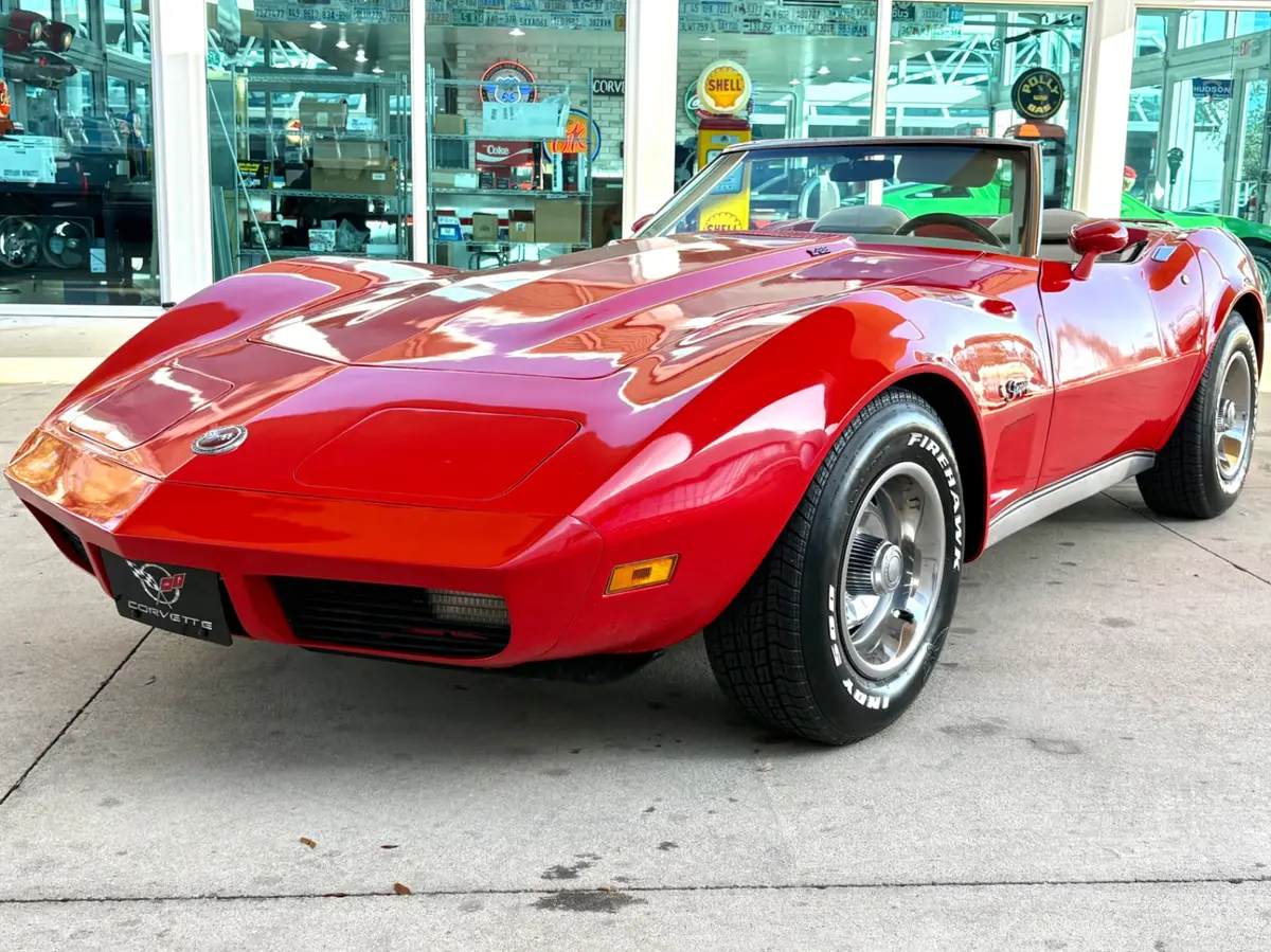 Vehicle photo 11