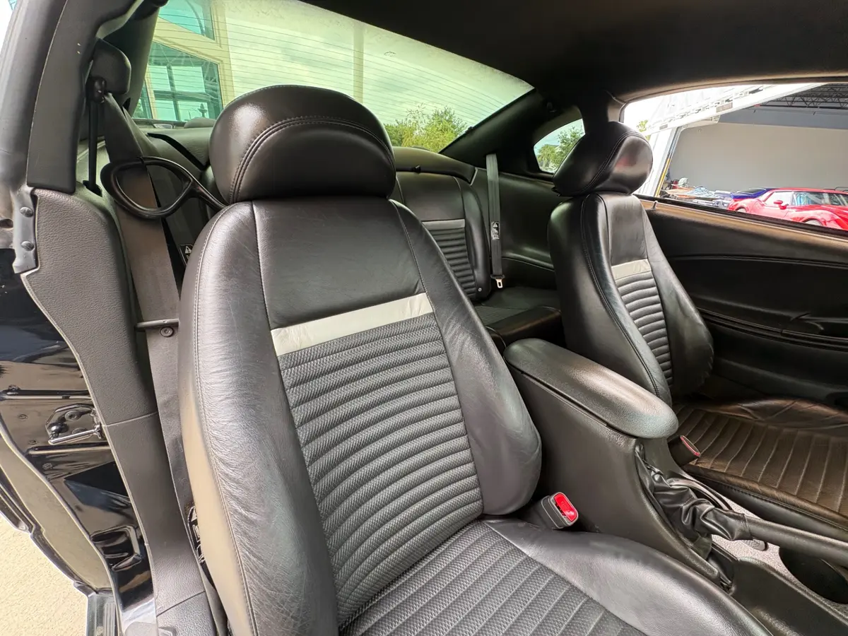 Vehicle photo 40