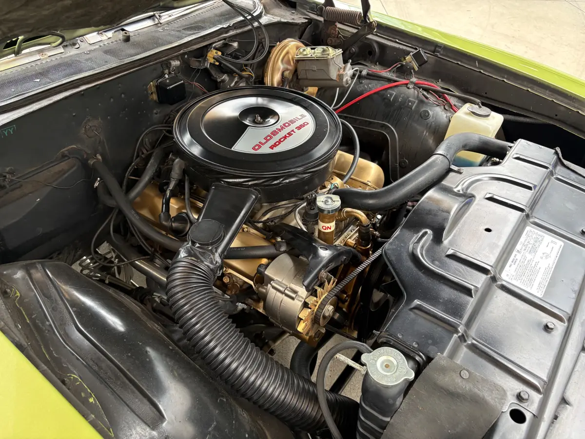 Vehicle photo 35