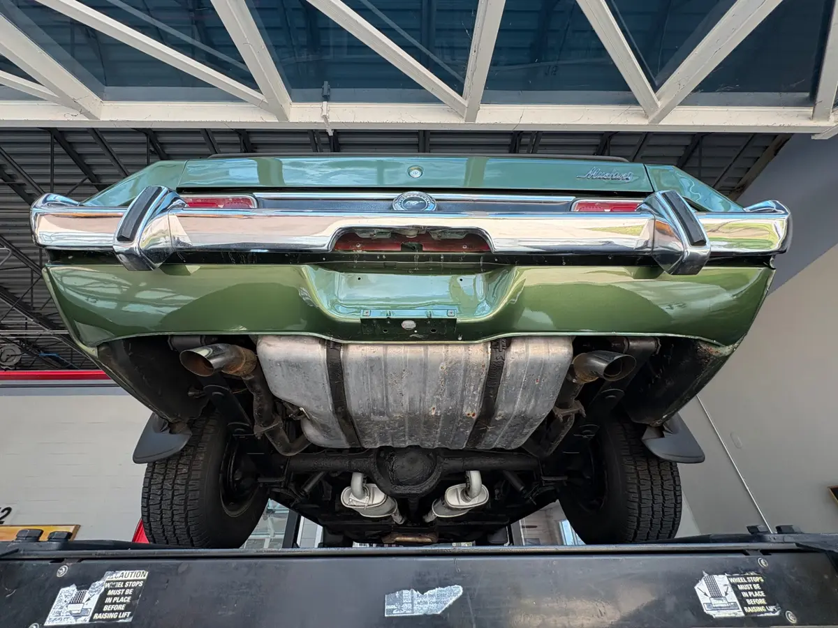 Vehicle photo 48