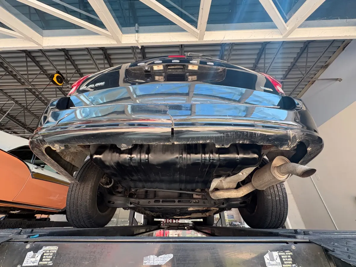 Vehicle photo 38
