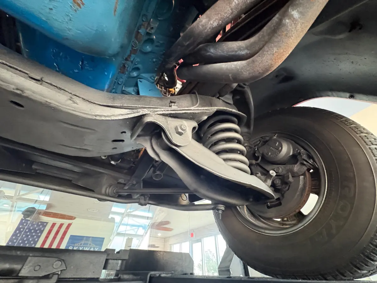 Vehicle photo 51