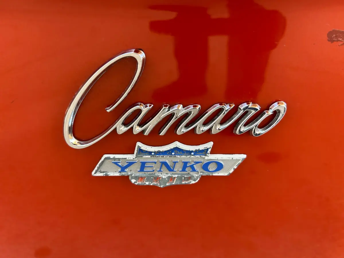 Vehicle photo 22