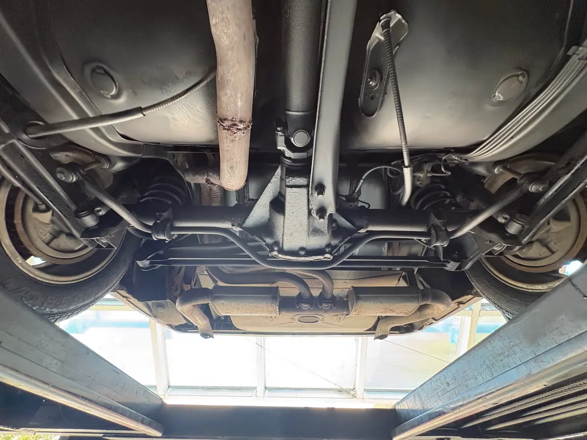 Vehicle photo 63