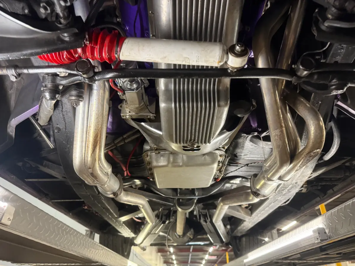 Vehicle photo 46