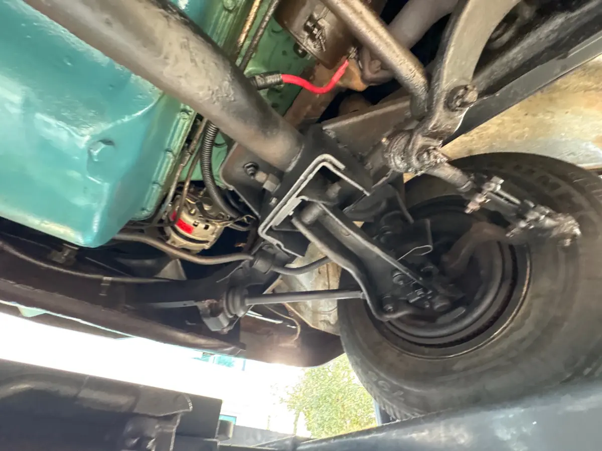 Vehicle photo 54