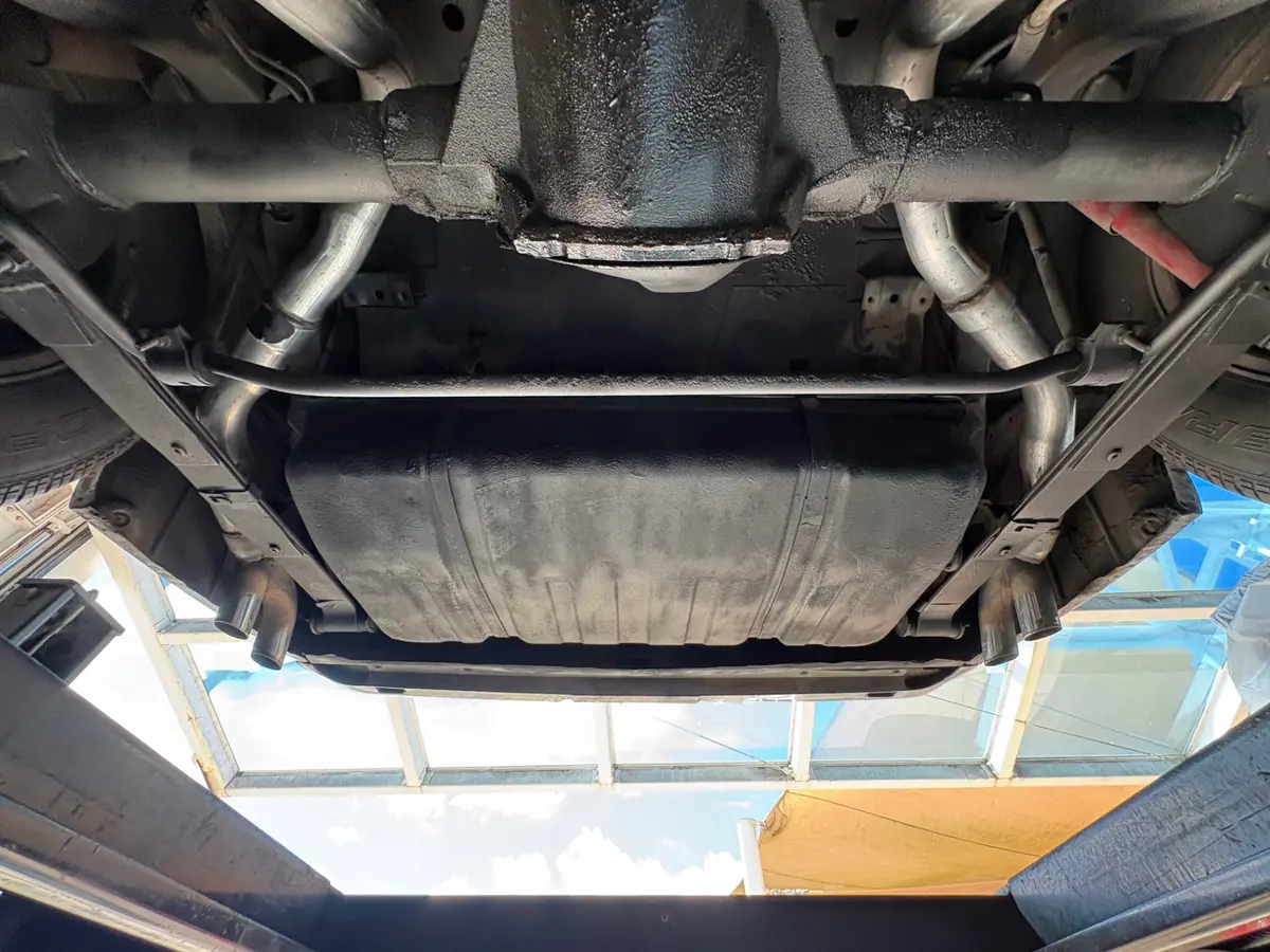 Vehicle photo 62