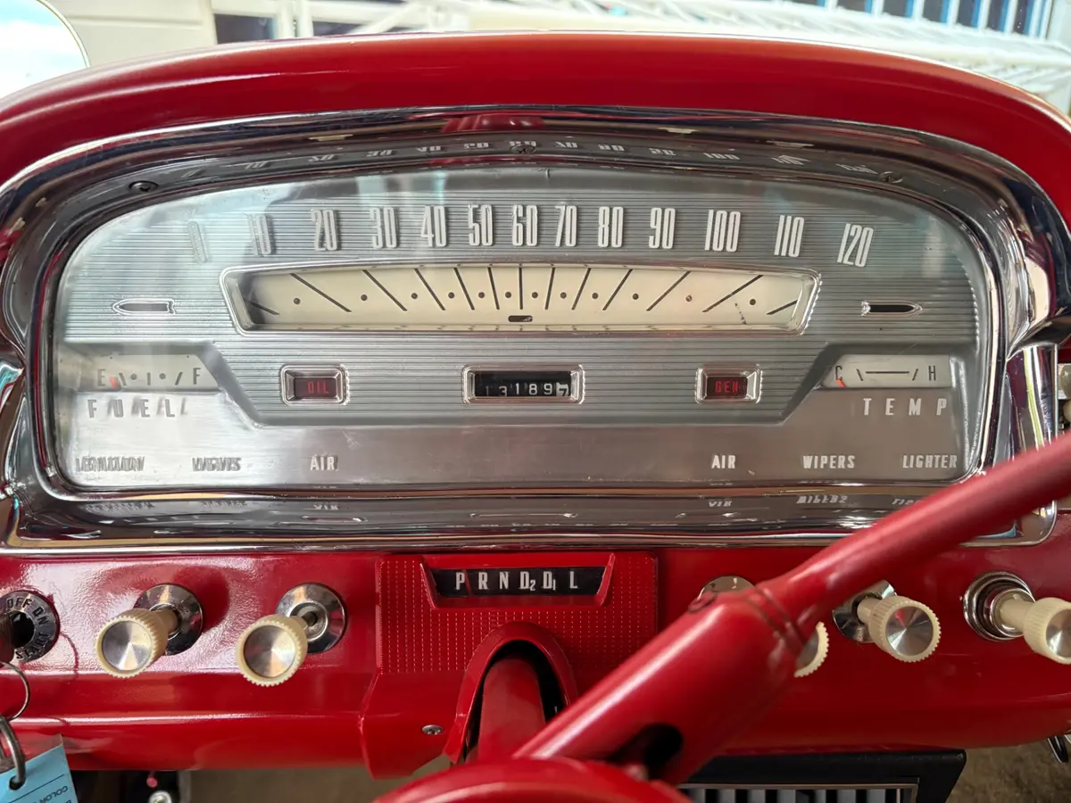 Vehicle photo 35