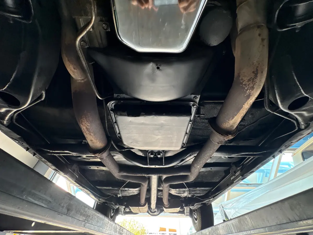 Vehicle photo 57