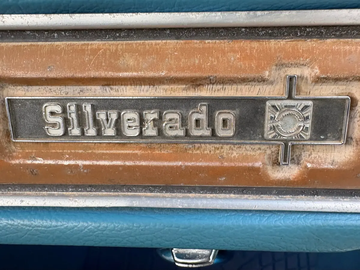 Vehicle photo 40