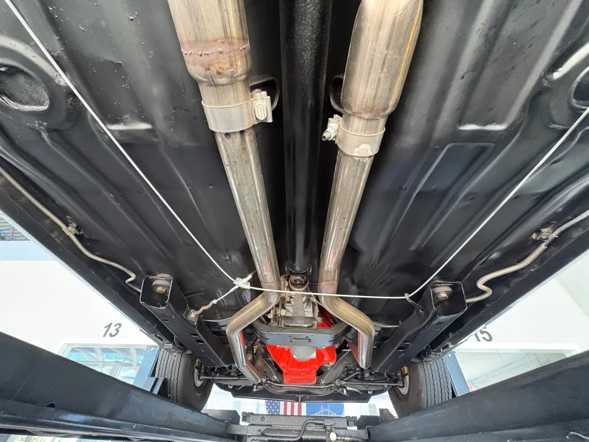 Vehicle photo 65