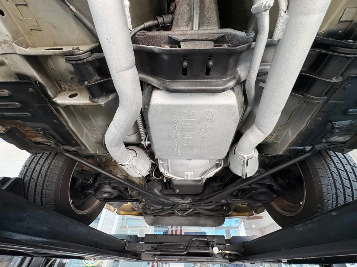 Vehicle photo 51