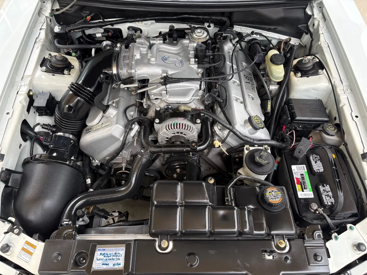 Vehicle photo 35