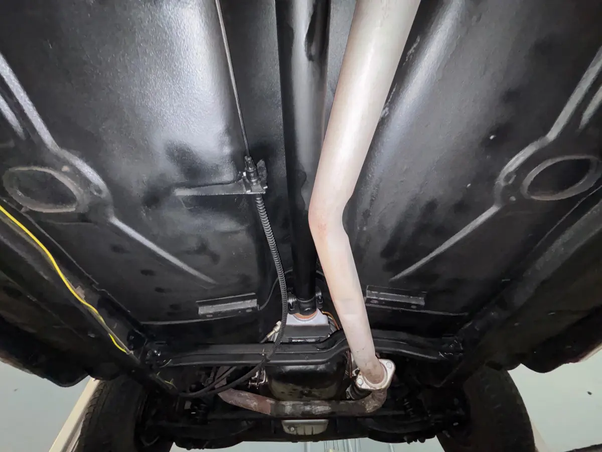 Vehicle photo 38