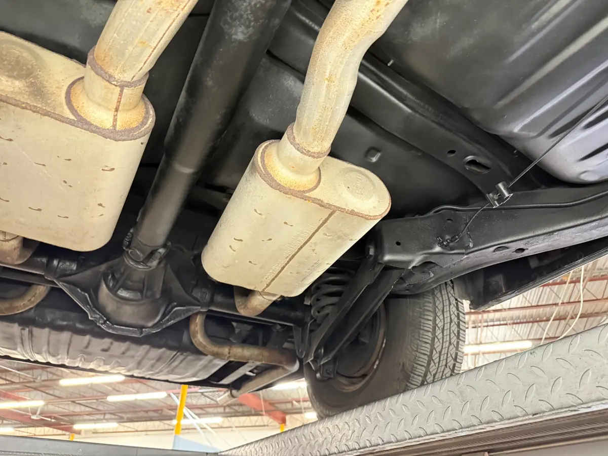 Vehicle photo 44