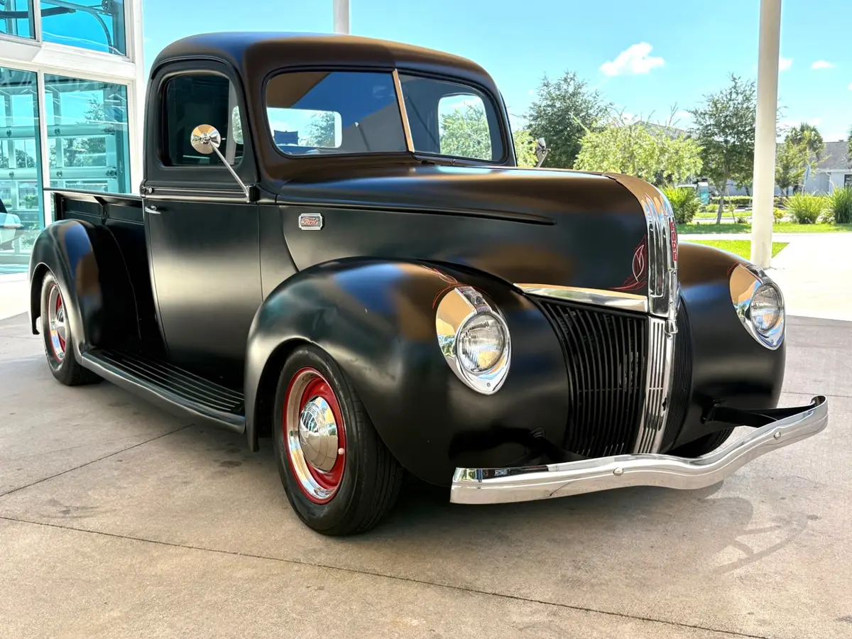 Vehicle photo 3