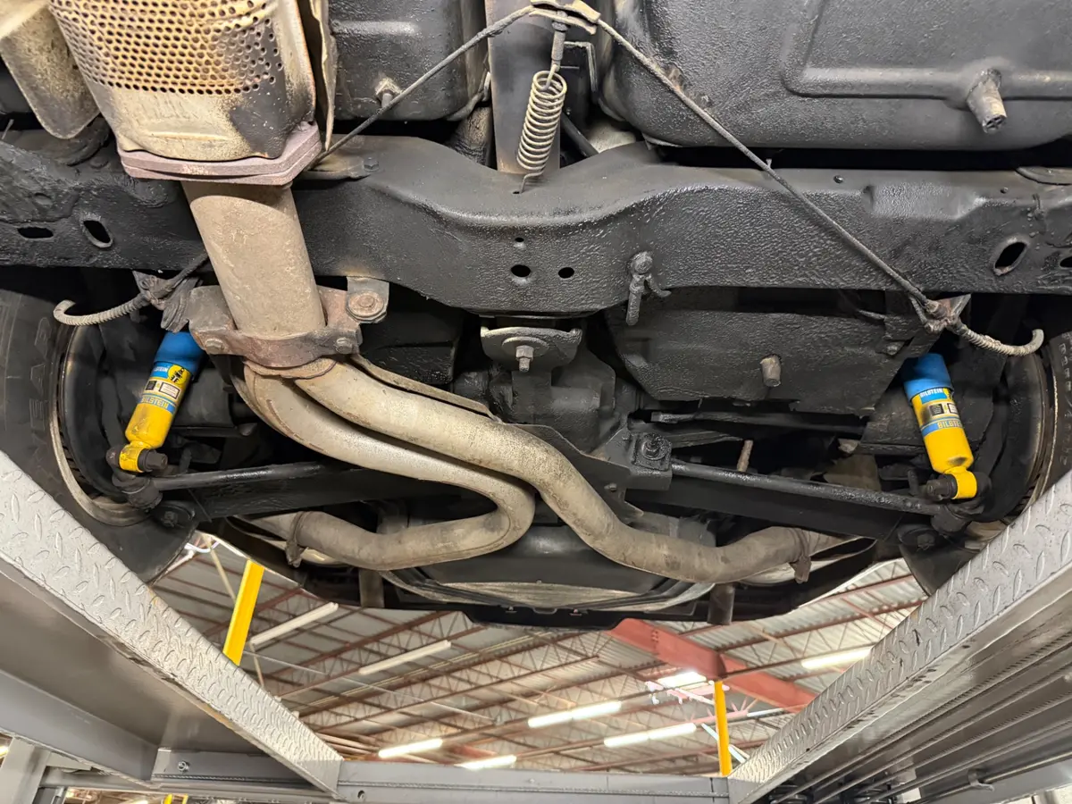 Vehicle photo 41