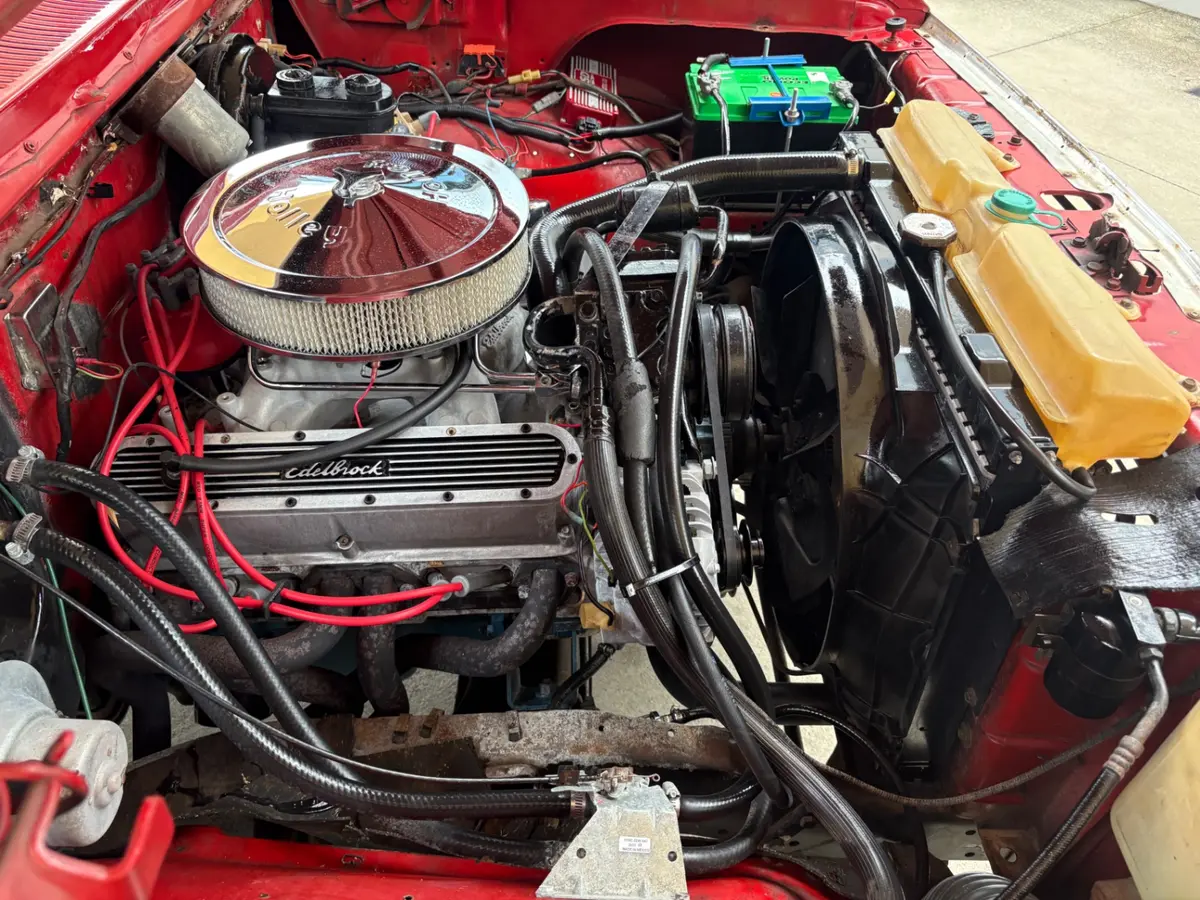 Vehicle photo 27