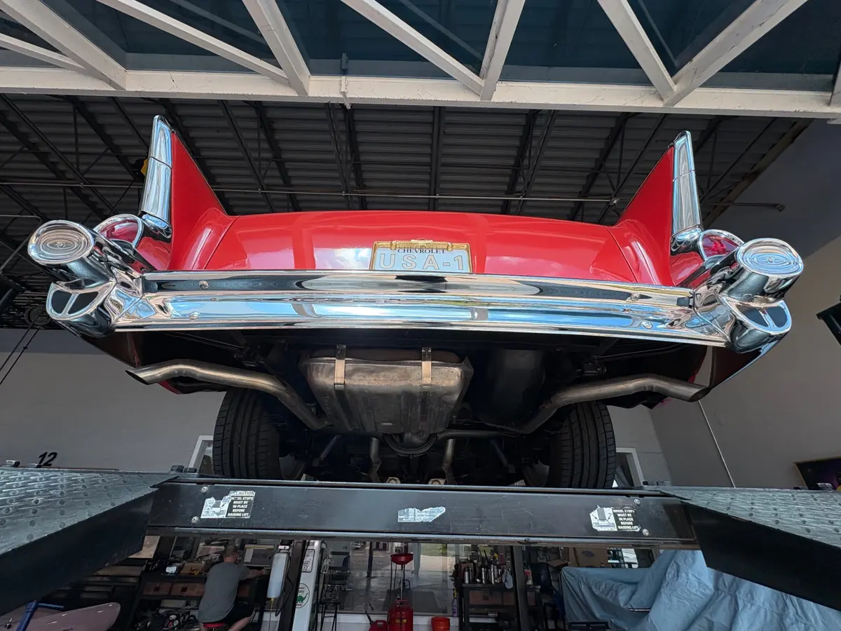 Vehicle photo 40