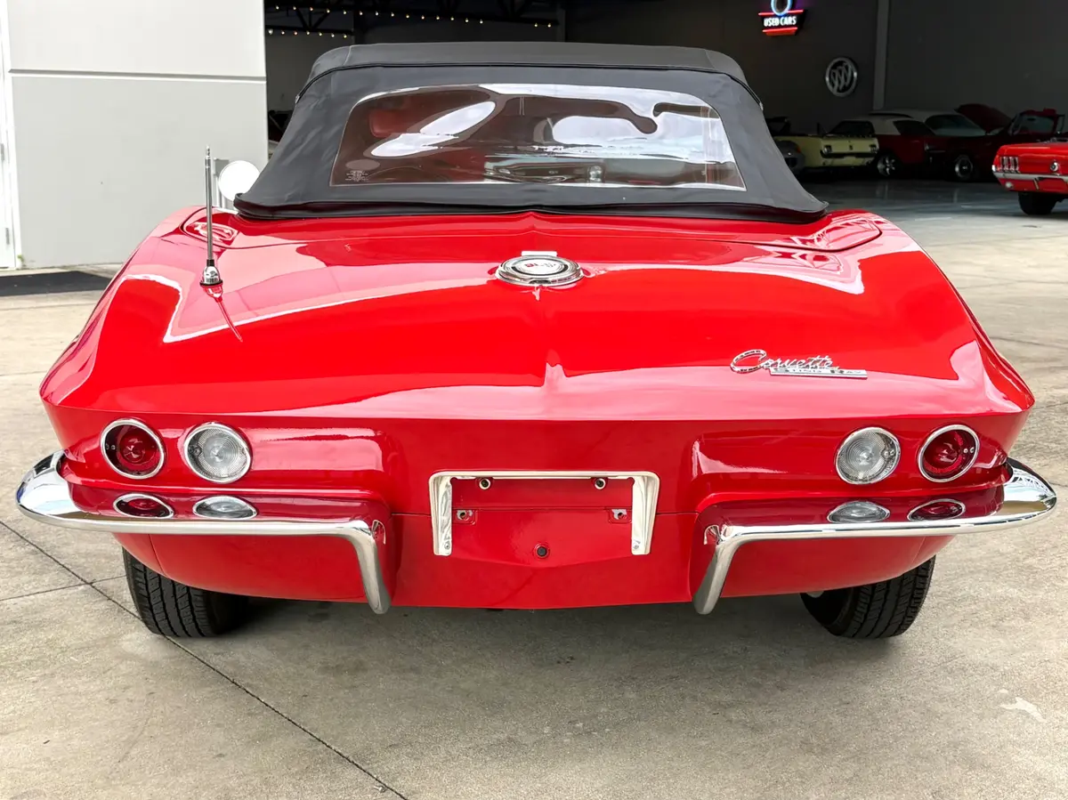 Vehicle photo 24