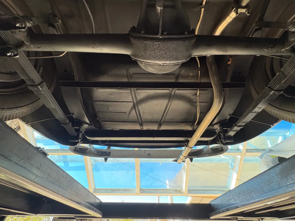 Vehicle photo 51