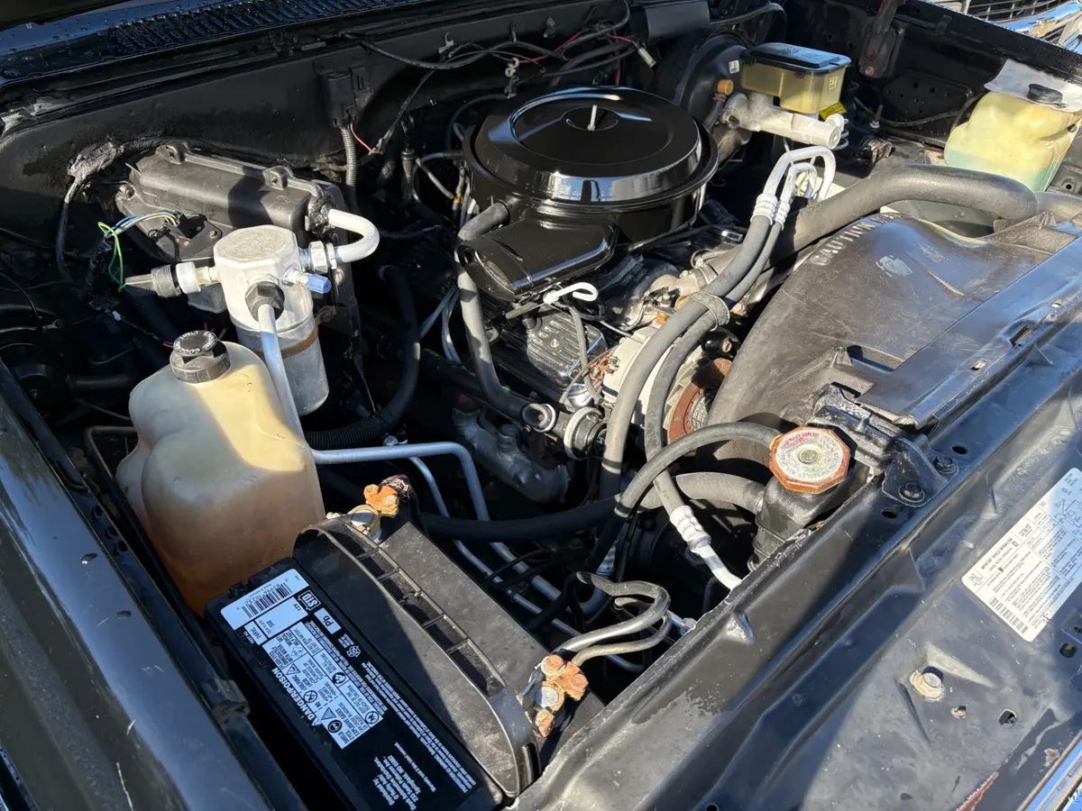 Vehicle photo 27