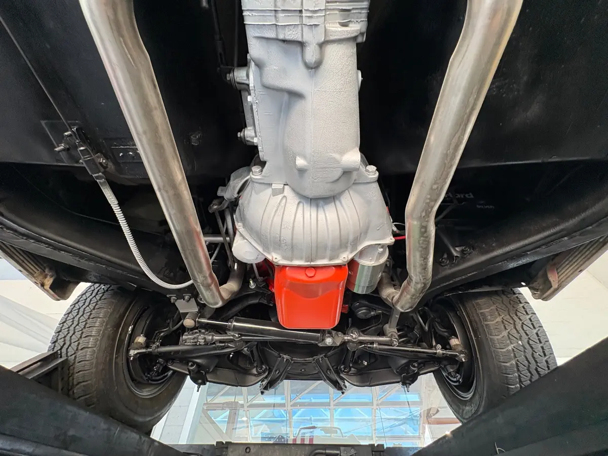 Vehicle photo 61