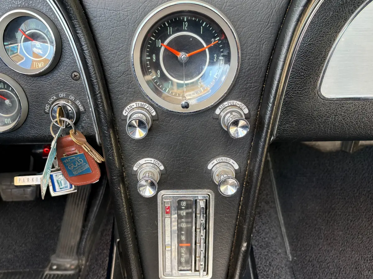 Vehicle photo 53