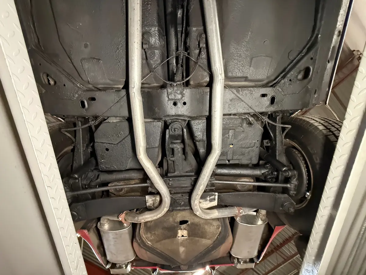Vehicle photo 57