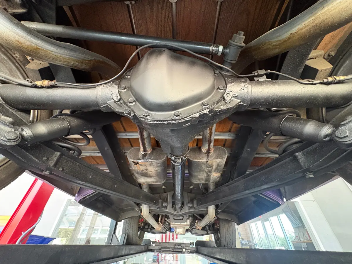 Vehicle photo 41
