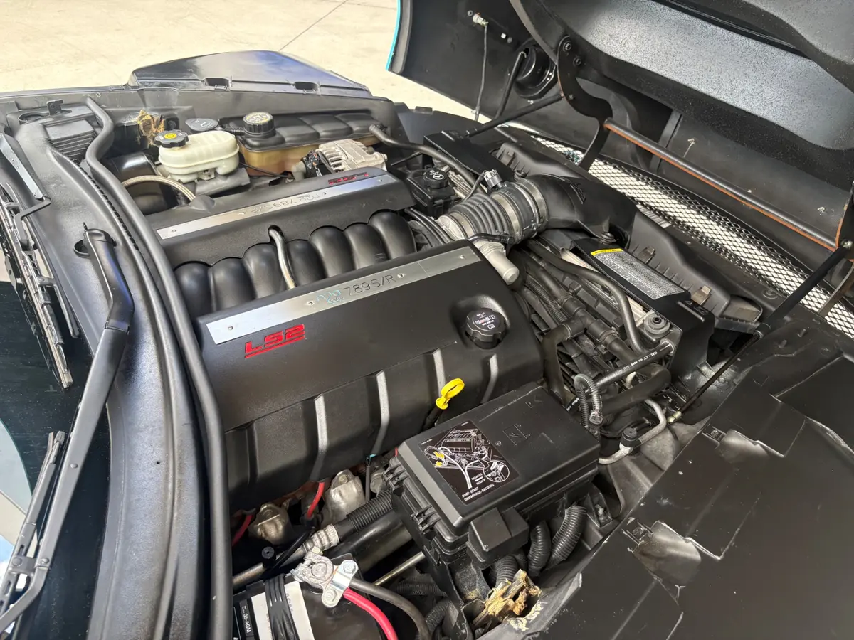 Vehicle photo 31