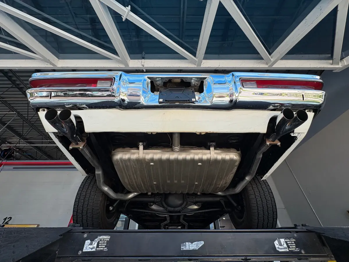 Vehicle photo 47