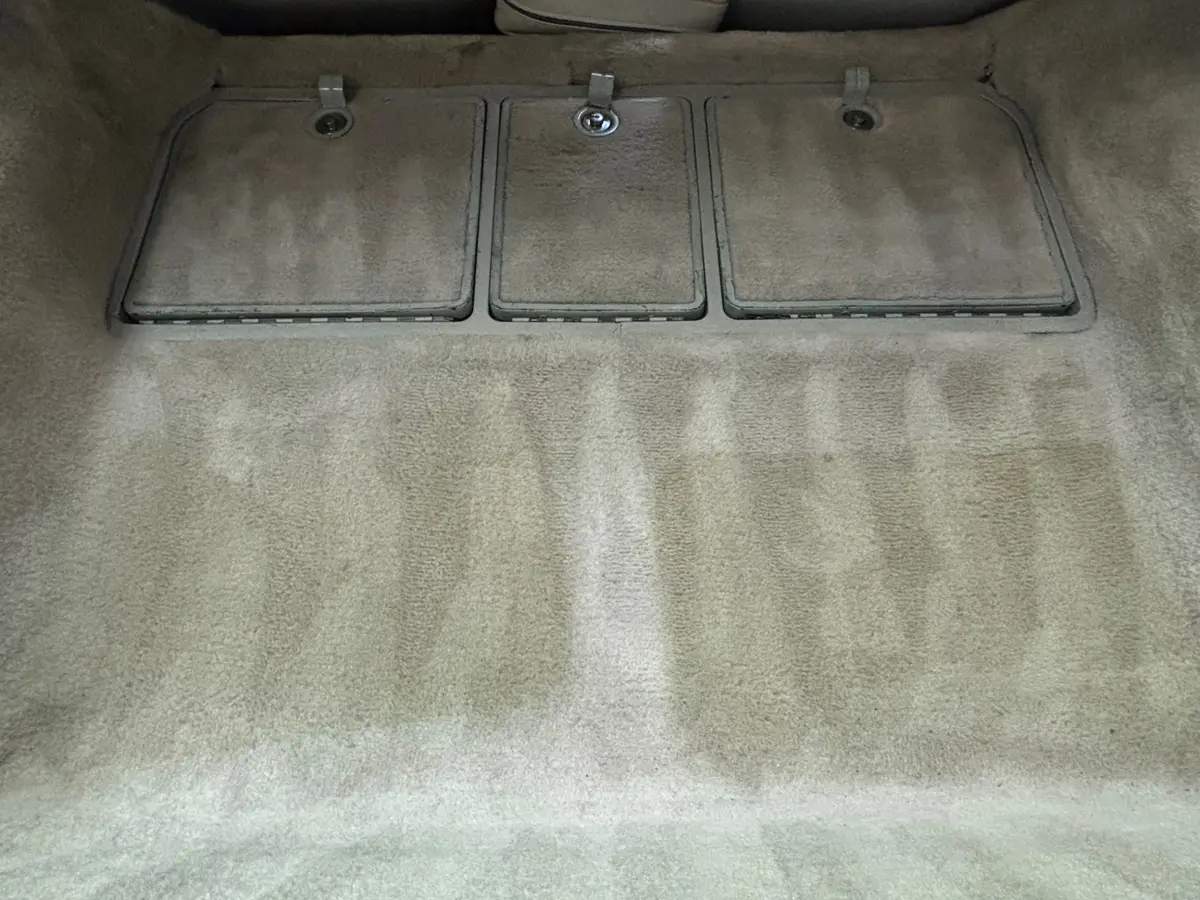 Vehicle photo 31