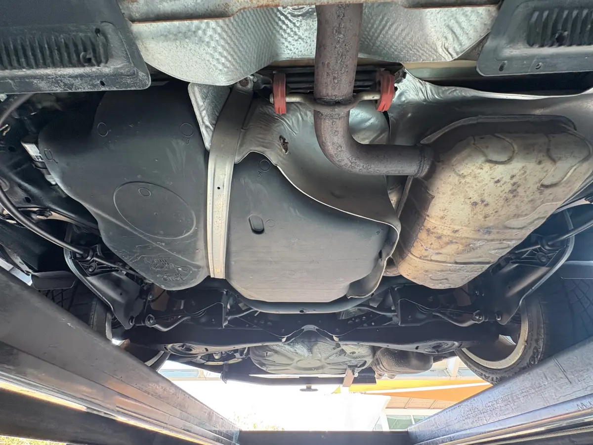 Vehicle photo 61