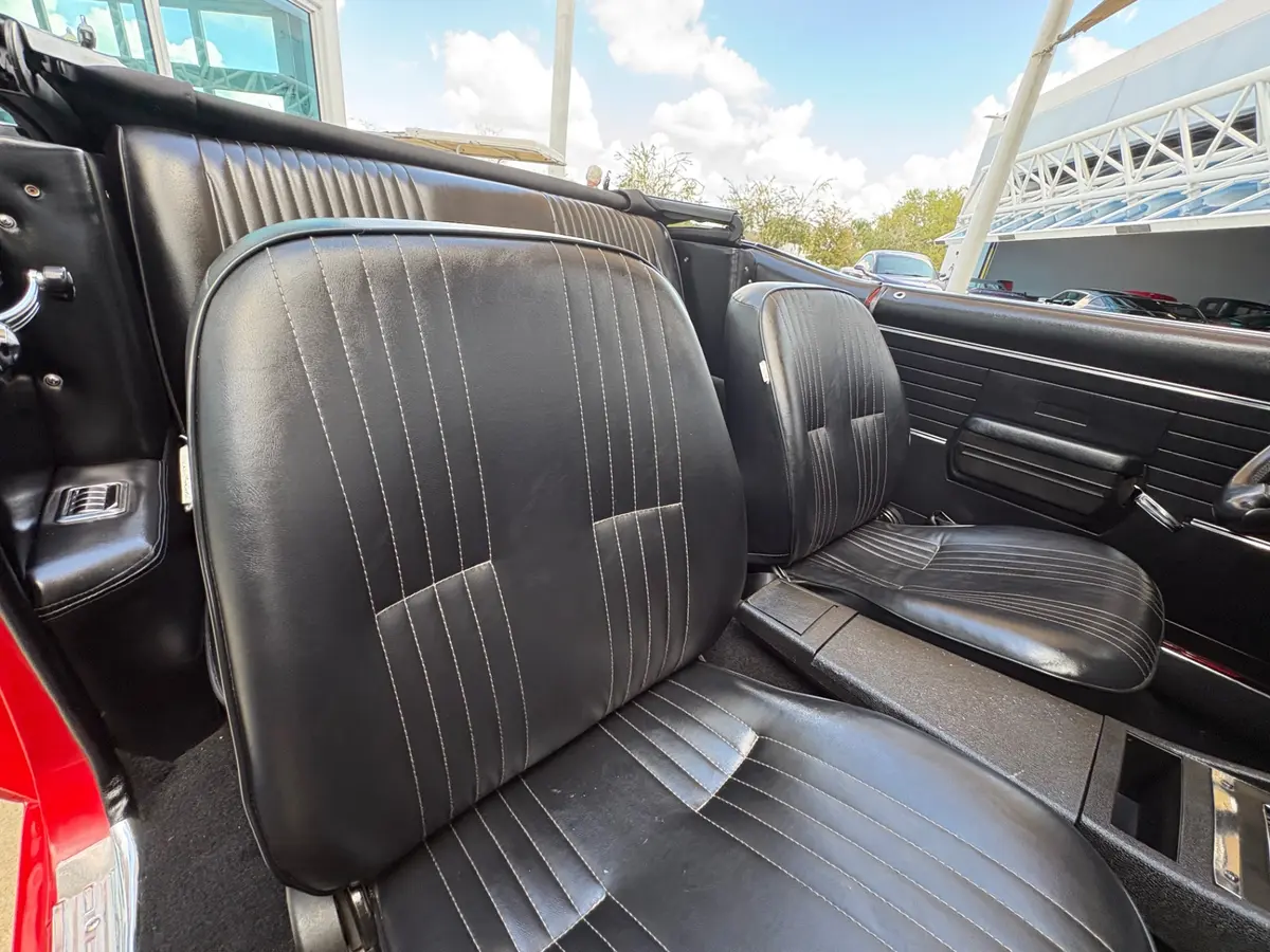 Vehicle photo 44