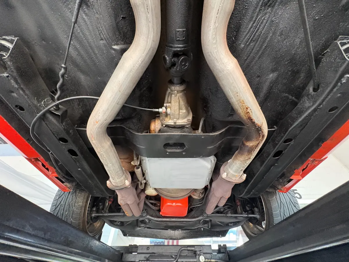 Vehicle photo 50