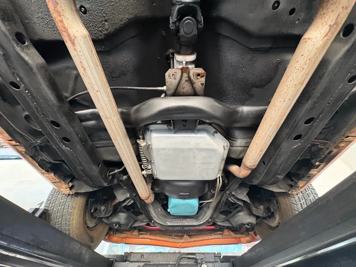 Vehicle photo 48
