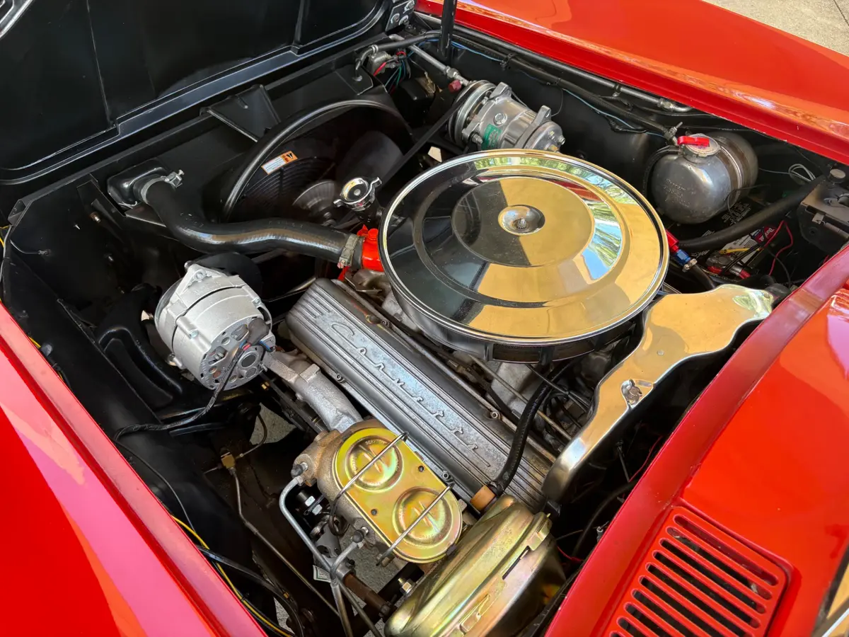 Vehicle photo 28