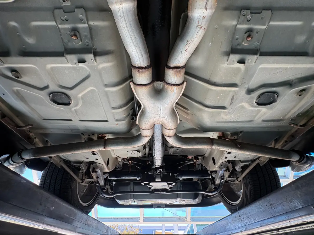 Vehicle photo 53