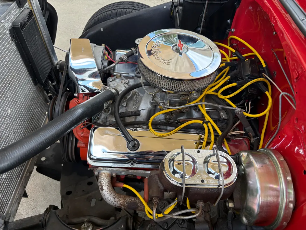 Vehicle photo 27
