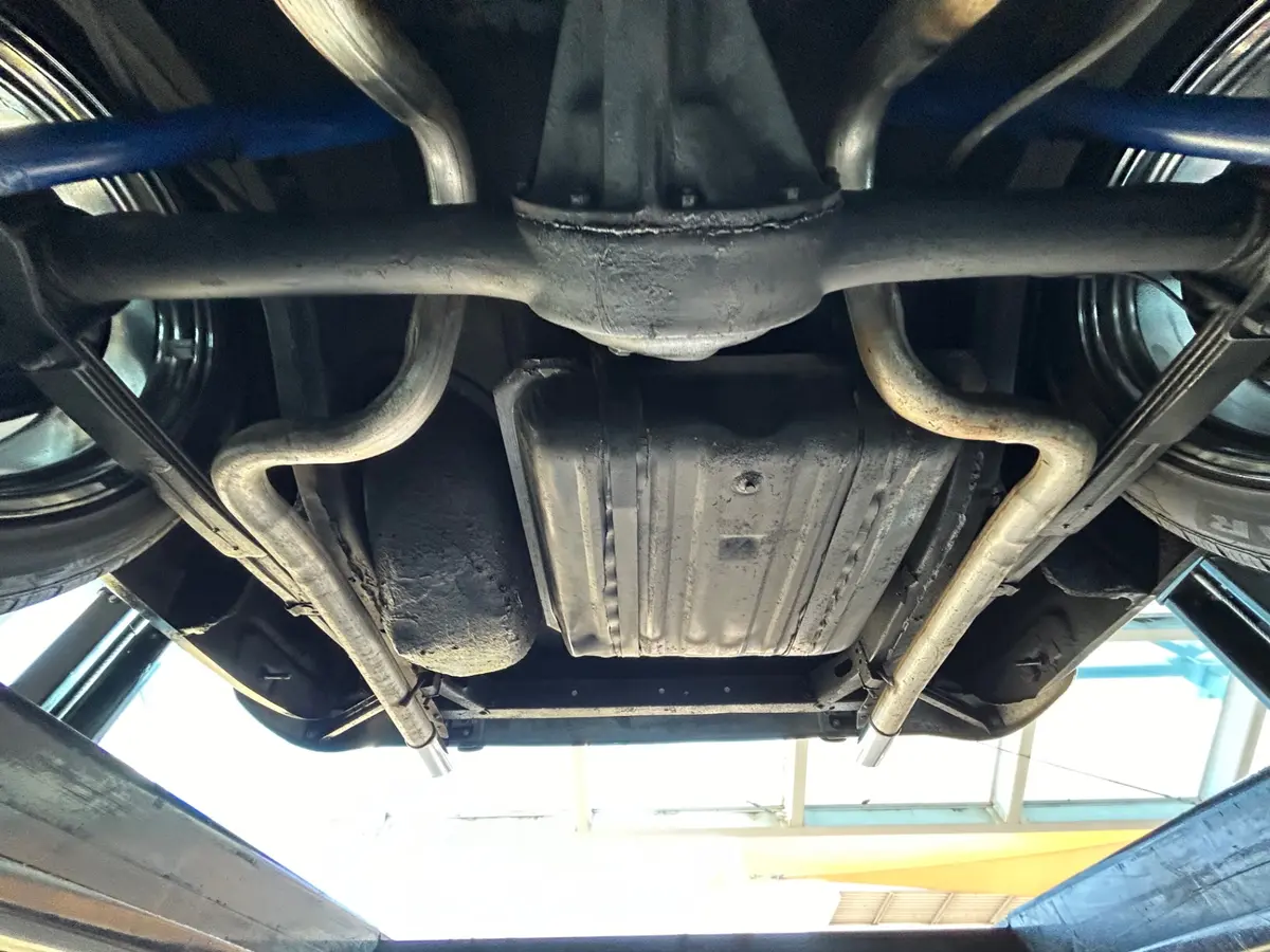 Vehicle photo 40