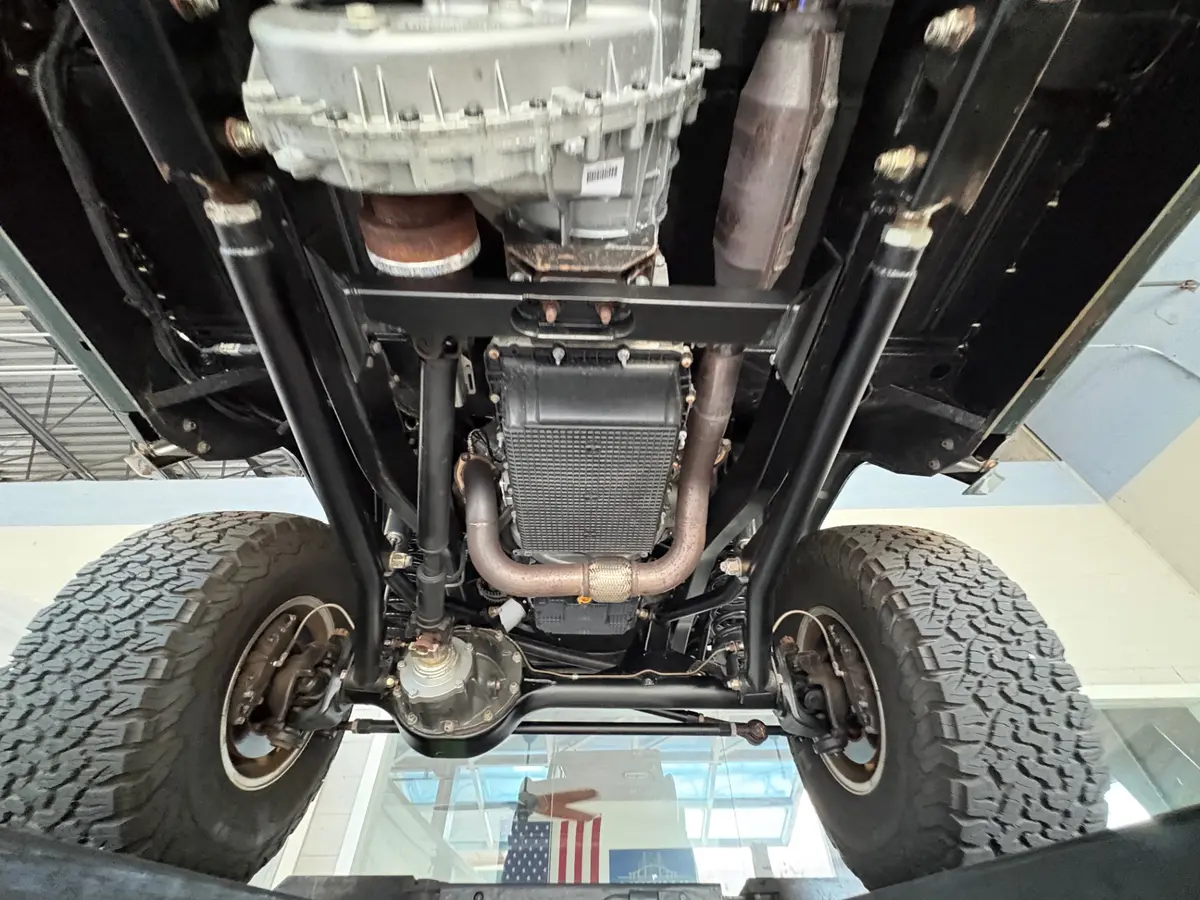 Vehicle photo 63