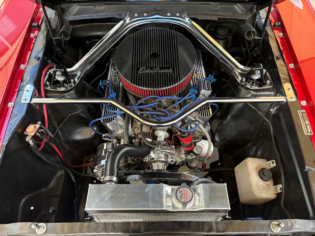 Vehicle photo 29