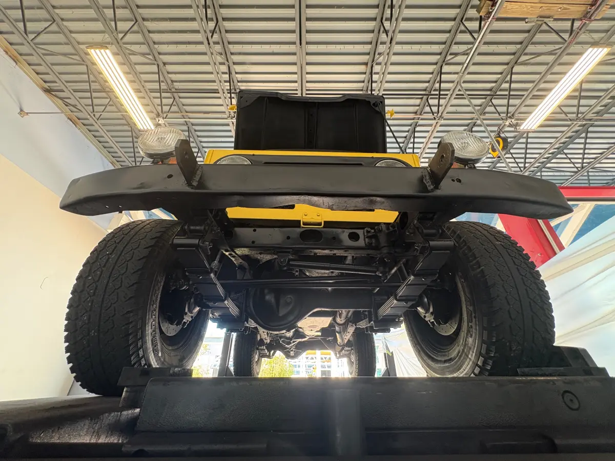 Vehicle photo 51