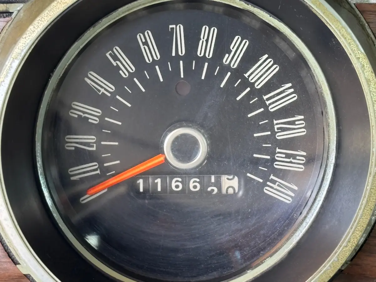 Vehicle photo 22