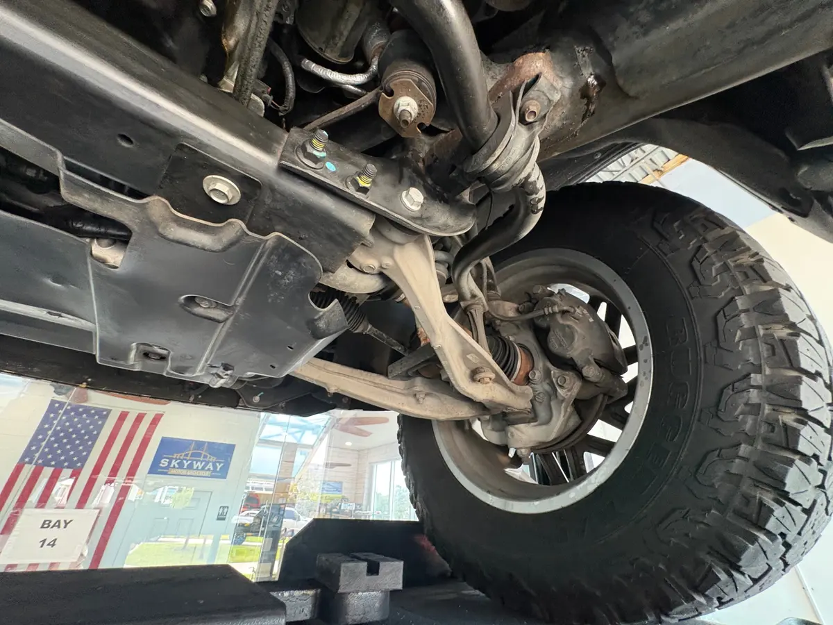 Vehicle photo 57