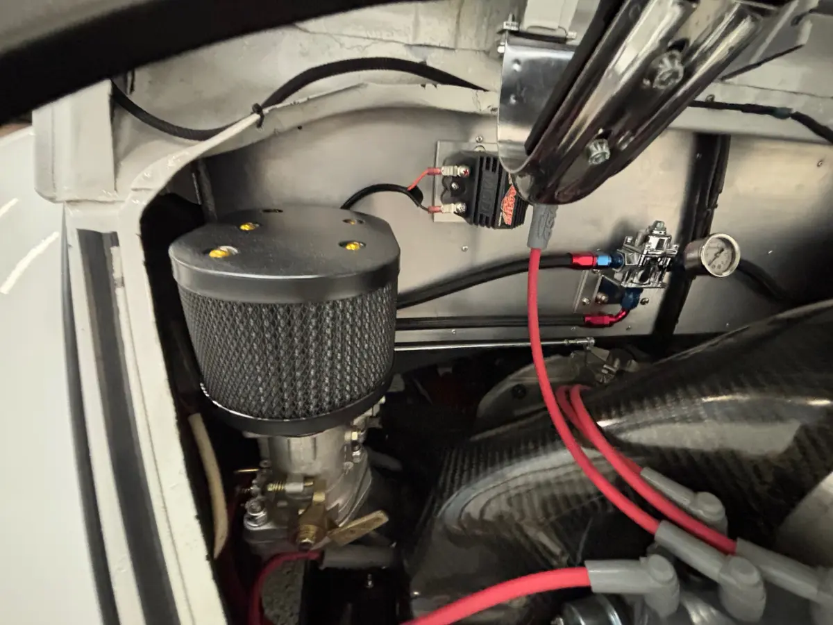 Vehicle photo 28