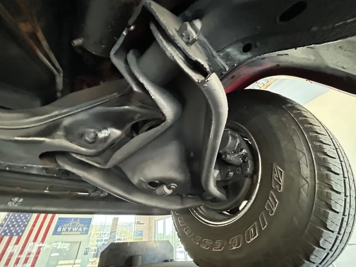 Vehicle photo 47